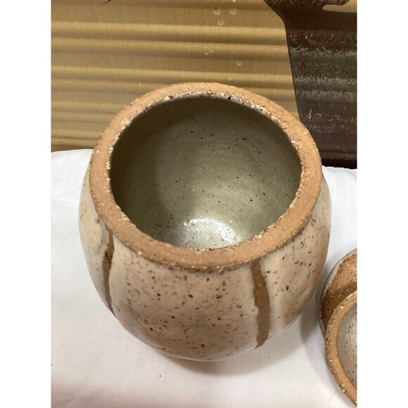 Vintage Studio Pottery Stoneware Jar With Lid Artist Signed Pumpkin Look Heavy - Picture 4 of 13